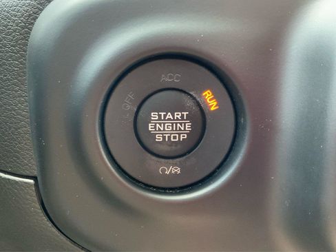Used 2021 Jeep Wrangler Unlimited Sport AWD/4WD image 33