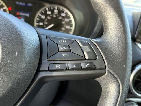 Used 2024 Nissan Sentra S FWD image 19