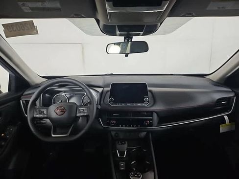 New 2026 Nissan Rogue SV image 7