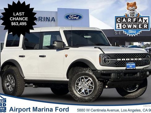 Used 2025 Ford Bronco Badlands image 1