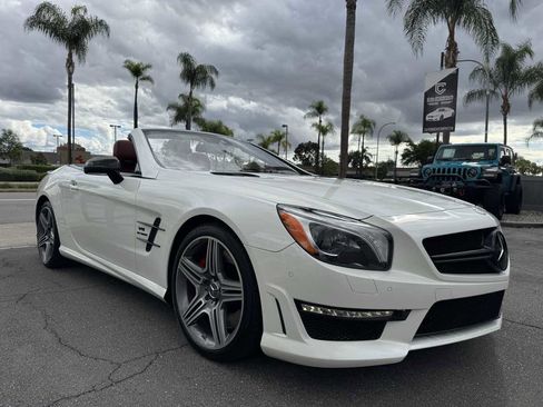 Used 2015 Mercedes-Benz SL 63 AMG image 13