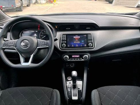 Certified 2020 Nissan Kicks SV image 14
