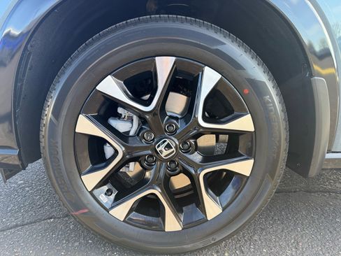 New 2026 Honda HR-V EX-L image 10