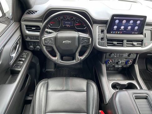 Used 2021 Chevrolet Suburban RST image 5