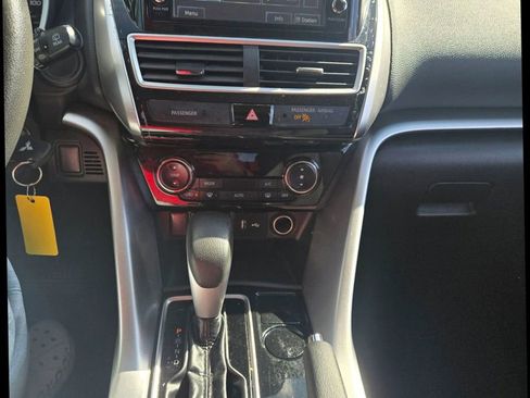 Used 2020 Mitsubishi Eclipse Cross ES image 17