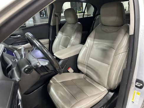 Used 2019 Cadillac XT4 Premium Luxury image 13