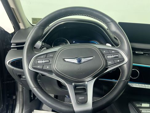 Used 2023 Genesis Electrified GV70 Advanced image 14