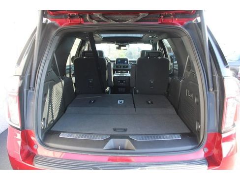 Used 2023 Chevrolet Tahoe Z71 w/ Luxury Package image 7