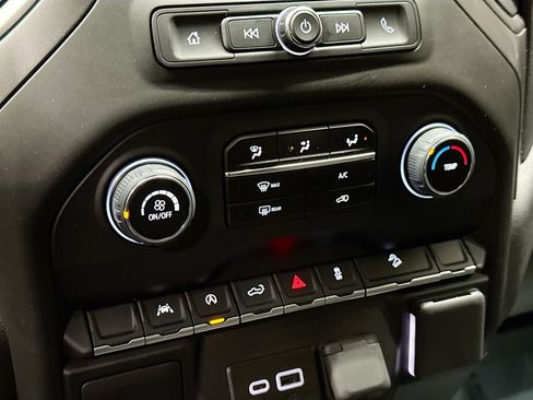 Used 2025 Chevrolet Silverado 1500 Custom Trail Boss w/ Turbomax Blackout Package image 16