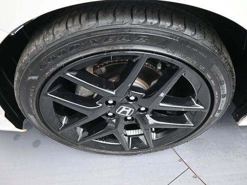 Used 2023 Honda Civic Sport image 14