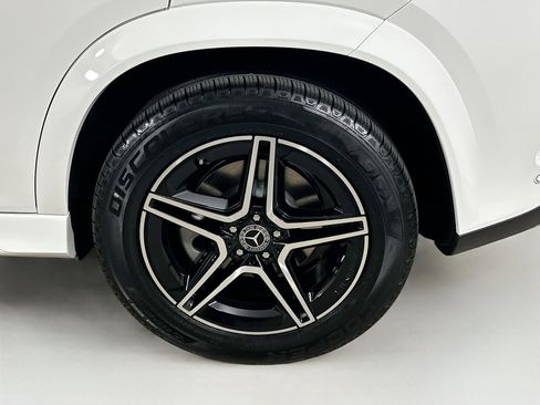 Certified 2026 Mercedes-Benz GLE 450 GLE 450 image 42