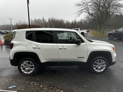 Used 2023 Jeep Renegade Latitude image 8