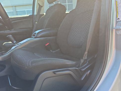 Used 2019 Dodge Journey SE w/ Connectivity Group image 16