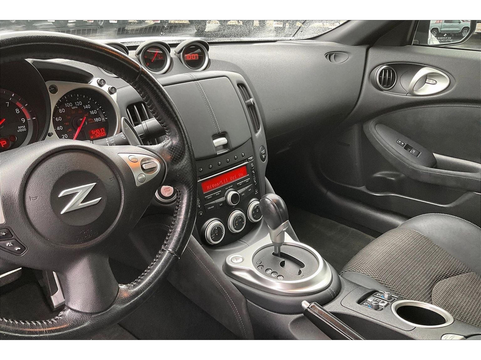 Used 2014 Nissan 370Z Touring w/ Sport Package RWD image 5
