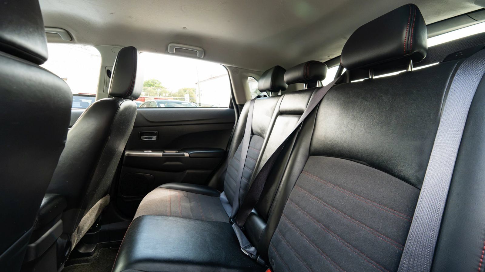 Used 2023 Mitsubishi Outlander Sport SE AWD/4WD image 22