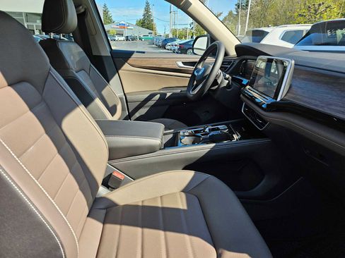 New 2025 Volkswagen Atlas SEL image 13