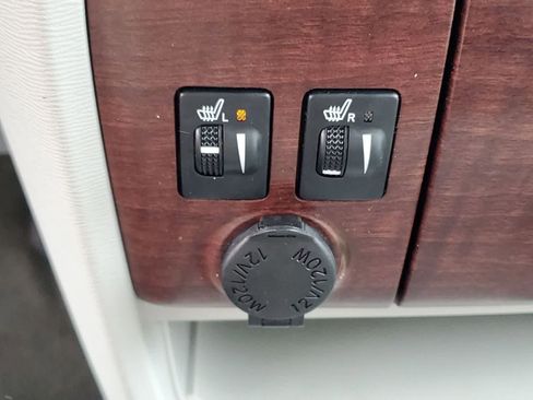 Used 2013 Toyota Sienna XLE AWD/4WD image 6