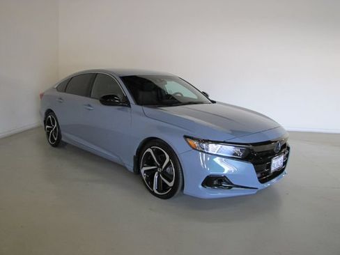 Certified 2022 Honda Accord Sport image 3