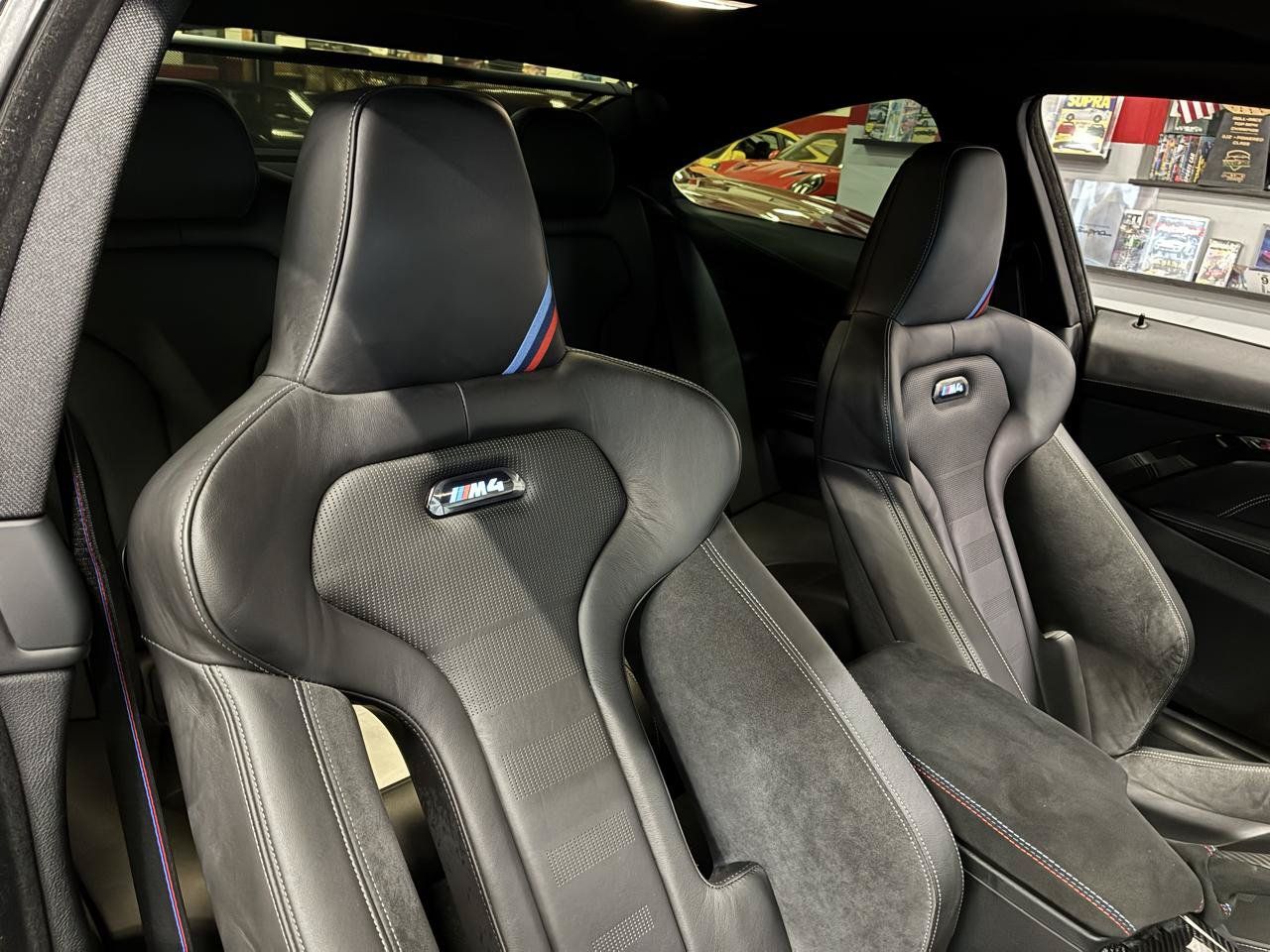 Used 2018 BMW M4 Coupe RWD image 23