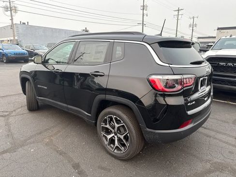 Used 2026 Jeep Compass Limited w/ Sun, Sound & Navigation Group AWD/4WD image 6