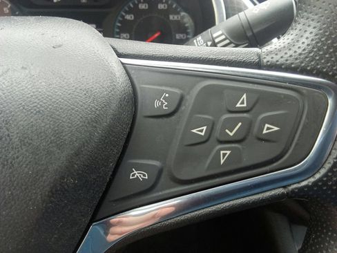 Used 2020 Chevrolet Malibu LT FWD image 24