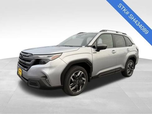 New 2025 Subaru Forester Limited image 3
