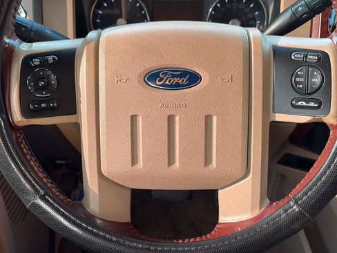 Used 2012 Ford F250 King Ranch w/ King Ranch w/Chrome Pkg AWD/4WD image 8