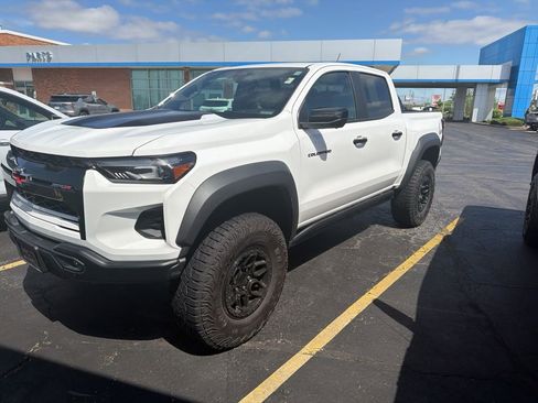 Used 2024 Chevrolet Colorado ZR2 w/ ZR2 Bison Edition AWD/4WD image 5