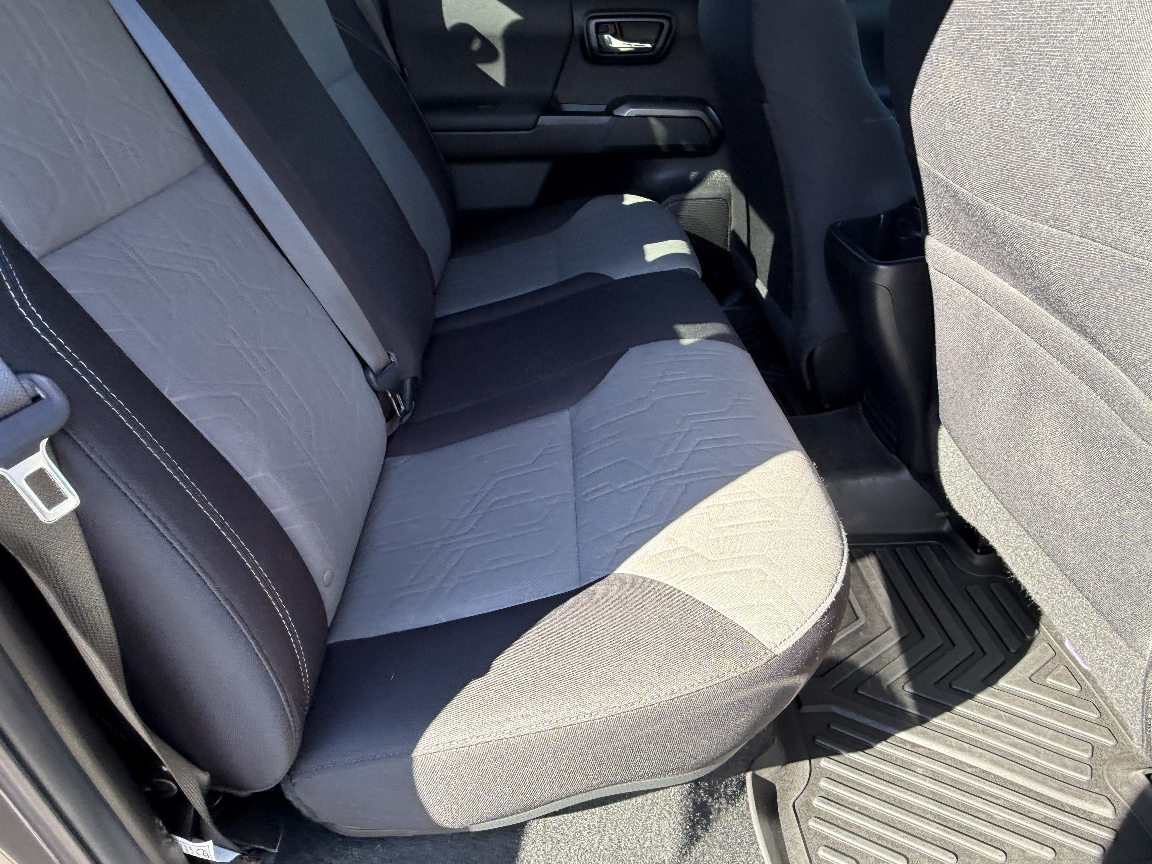 Used 2022 Toyota Tacoma TRD Sport w/ Technology Package AWD/4WD image 15
