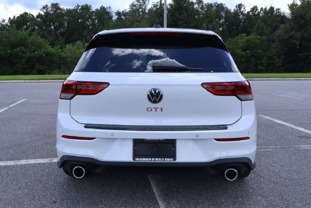 New 2026 Volkswagen GTI SE FWD image 6