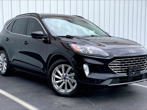 Used 2021 Ford Escape Titanium w/ Titanium Elite Package AWD/4WD image 33
