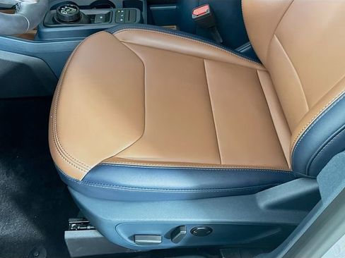 Certified 2024 Ford Maverick Lariat image 24