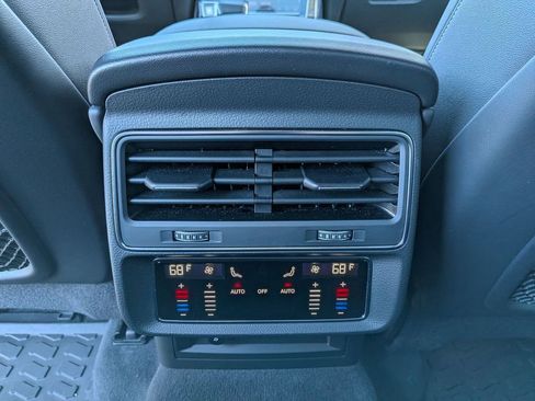 Certified 2023 Audi Q8 Premium Plus image 23