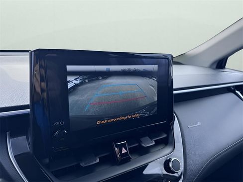Used 2023 Toyota Corolla Cross LE image 24