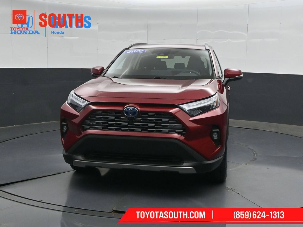 Used 2022 Toyota RAV4 Limited AWD/4WD image 5