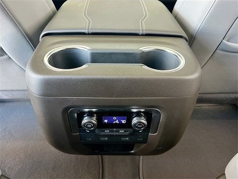New 2026 GMC Yukon XL Elevation w/ Elevation Premium Package image 18