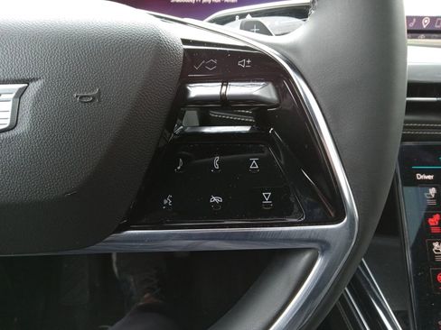 Used 2025 Cadillac Escalade Sport w/ Touring Package image 23