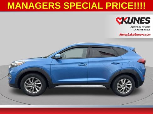 Used 2017 Hyundai Tucson SE Plus AWD/4WD image 9
