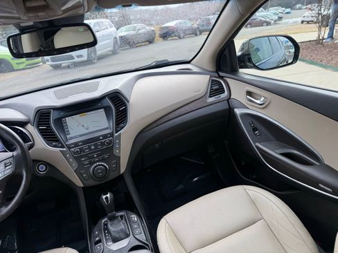 Used 2018 Hyundai Santa Fe Limited image 32