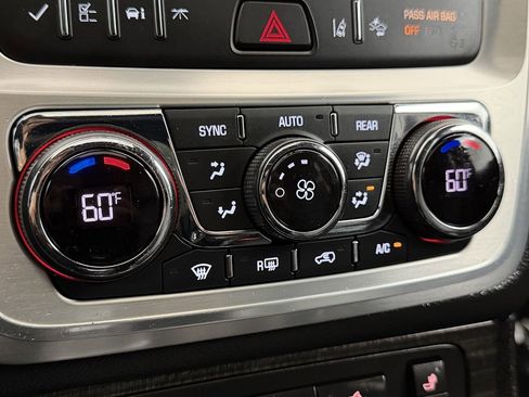 Used 2017 GMC Acadia Limited SLT image 27