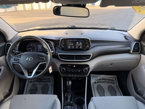 Used 2020 Hyundai Tucson SE w/ Cargo Package image 17