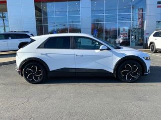 Used 2022 Hyundai Ioniq 5 SE video 2