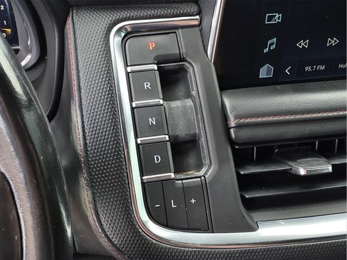 Used 2022 Chevrolet Tahoe RST w/ Luxury Package RWD image 29