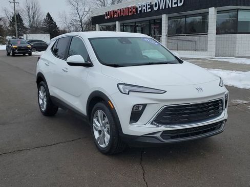 Used 2024 Buick Encore GX Preferred image 3