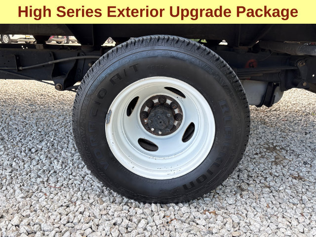 Used 2015 Ford E-350 and Econoline 350 Super Duty RWD image 9