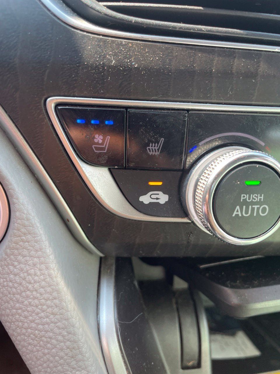 Used 2018 Honda Accord Touring image 8