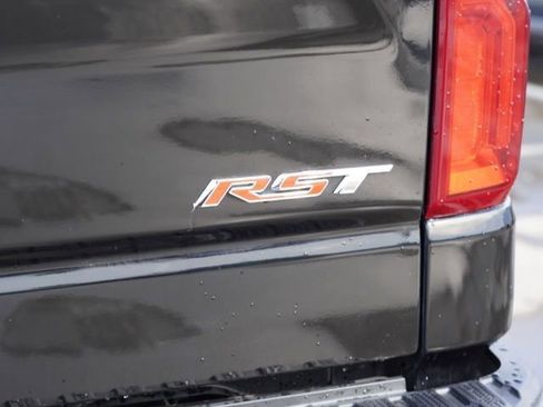 Used 2022 Chevrolet Silverado 1500 RST image 13