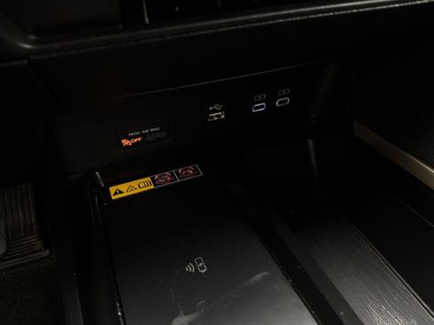 Used 2025 Toyota Camry LE FWD image 24
