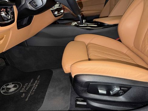 Certified 2023 BMW 530i xDrive 530i xDrive w/ Premium Package image 10