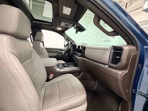 Certified 2025 Chevrolet Silverado 2500 LTZ w/ LTZ Plus Package image 33